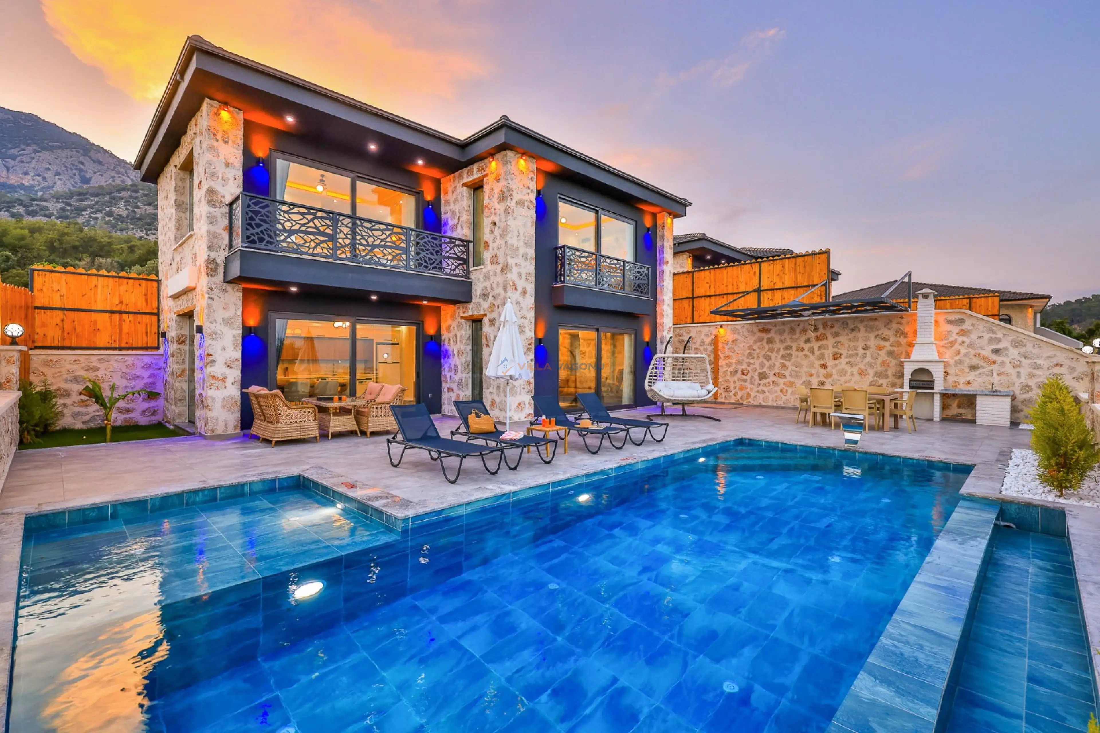 Villa World 4