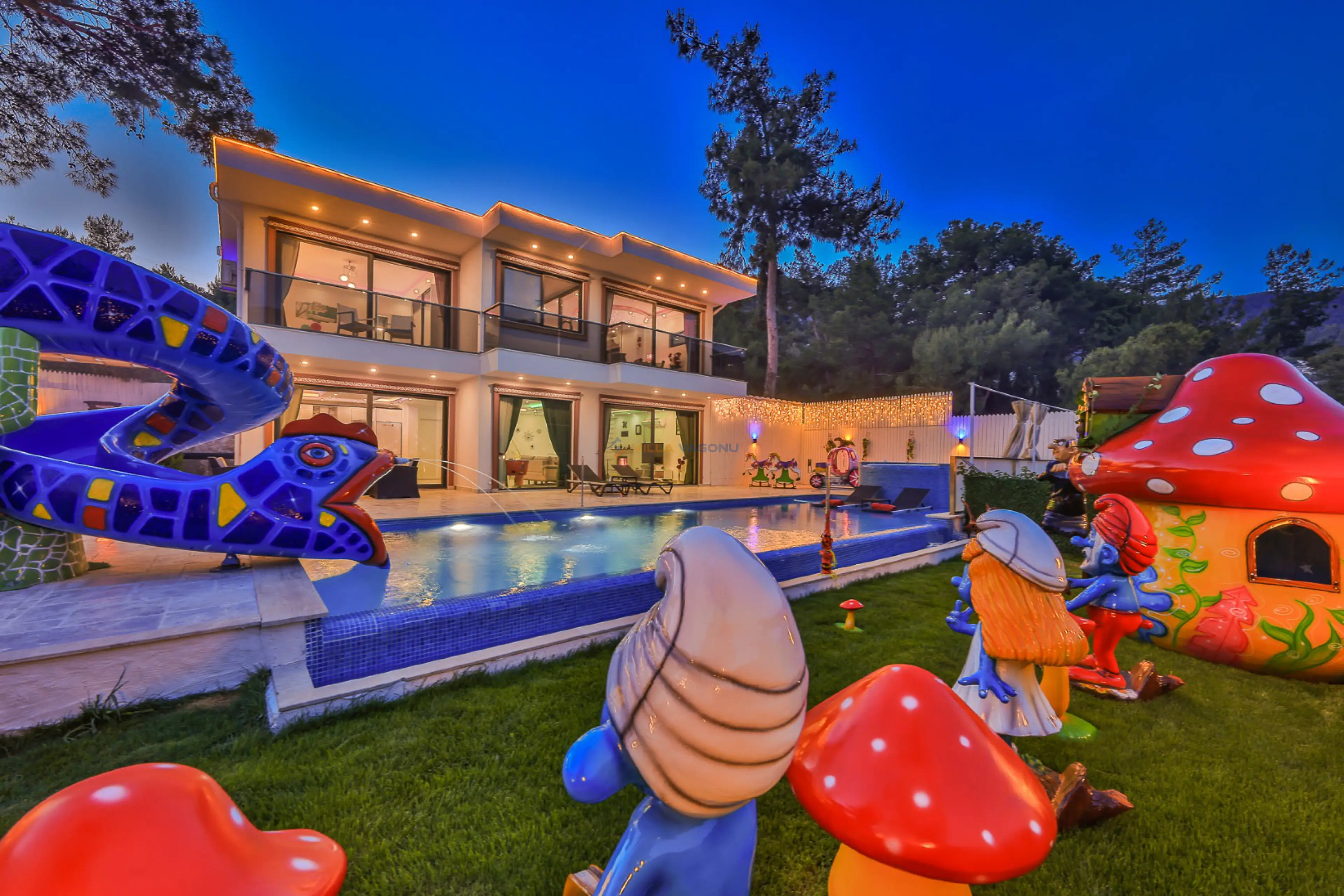 Villa Story