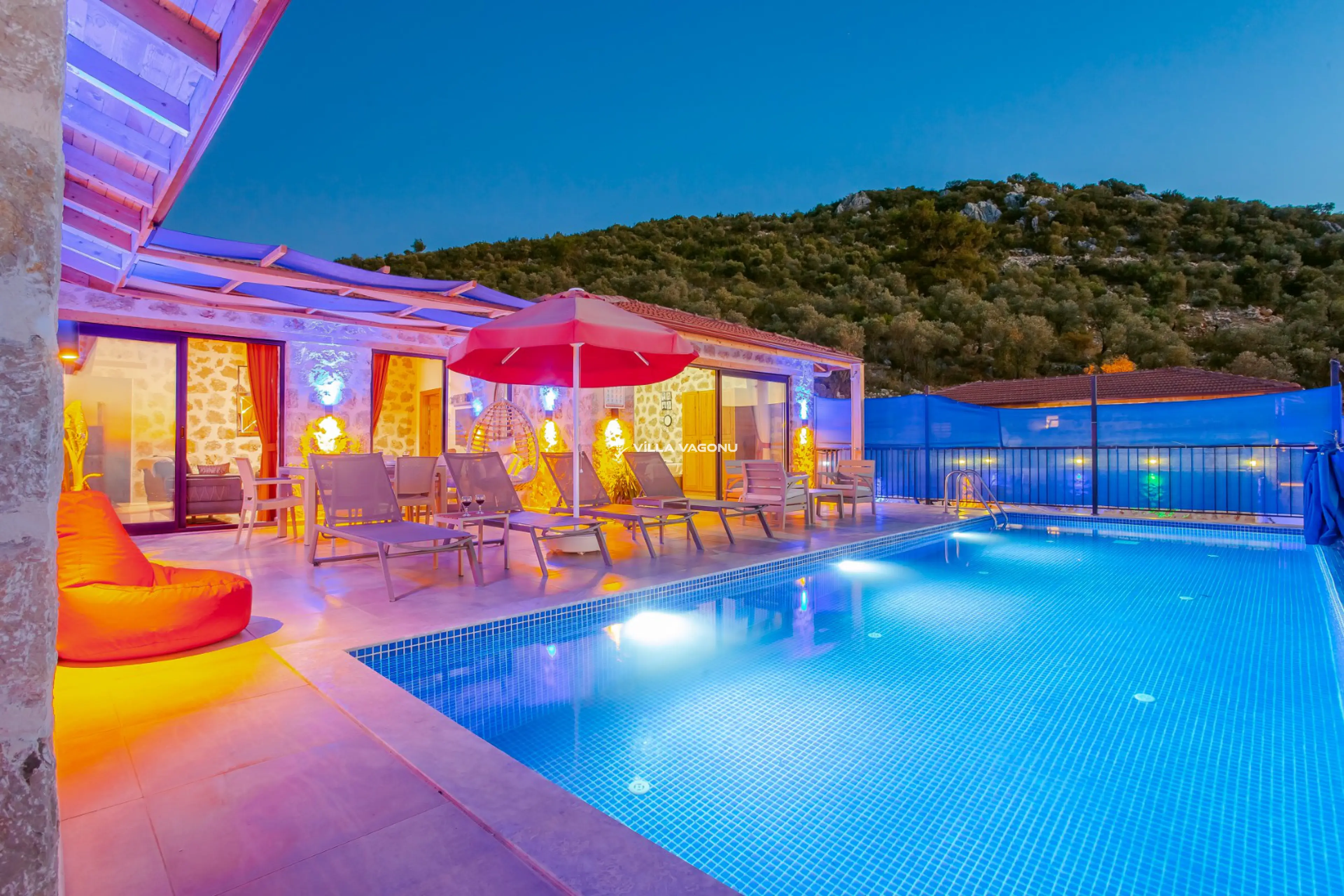 Yigit-1-Villa-8_808.jpg