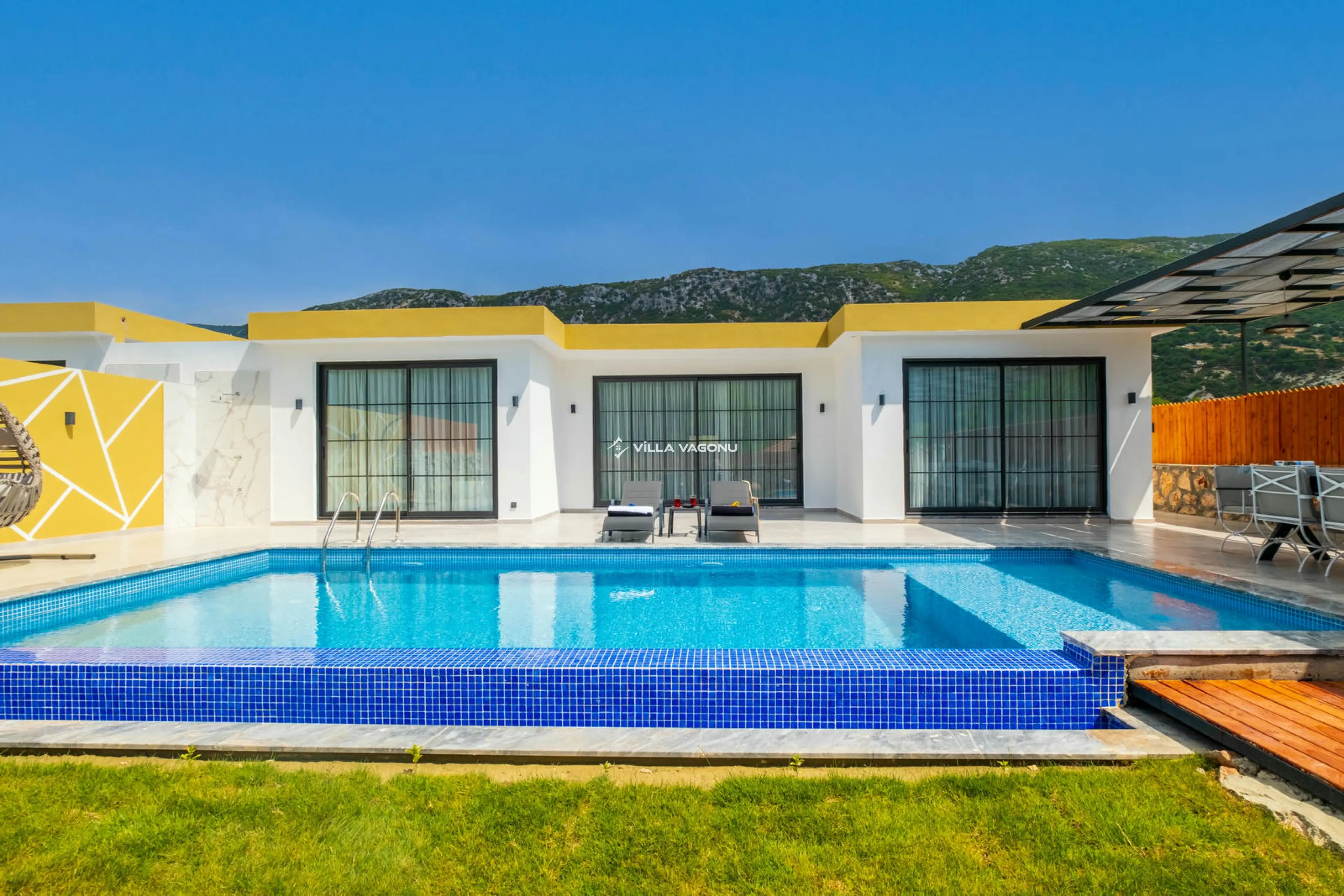 villa-vagonu-villa-saison-1-2_904.jpg