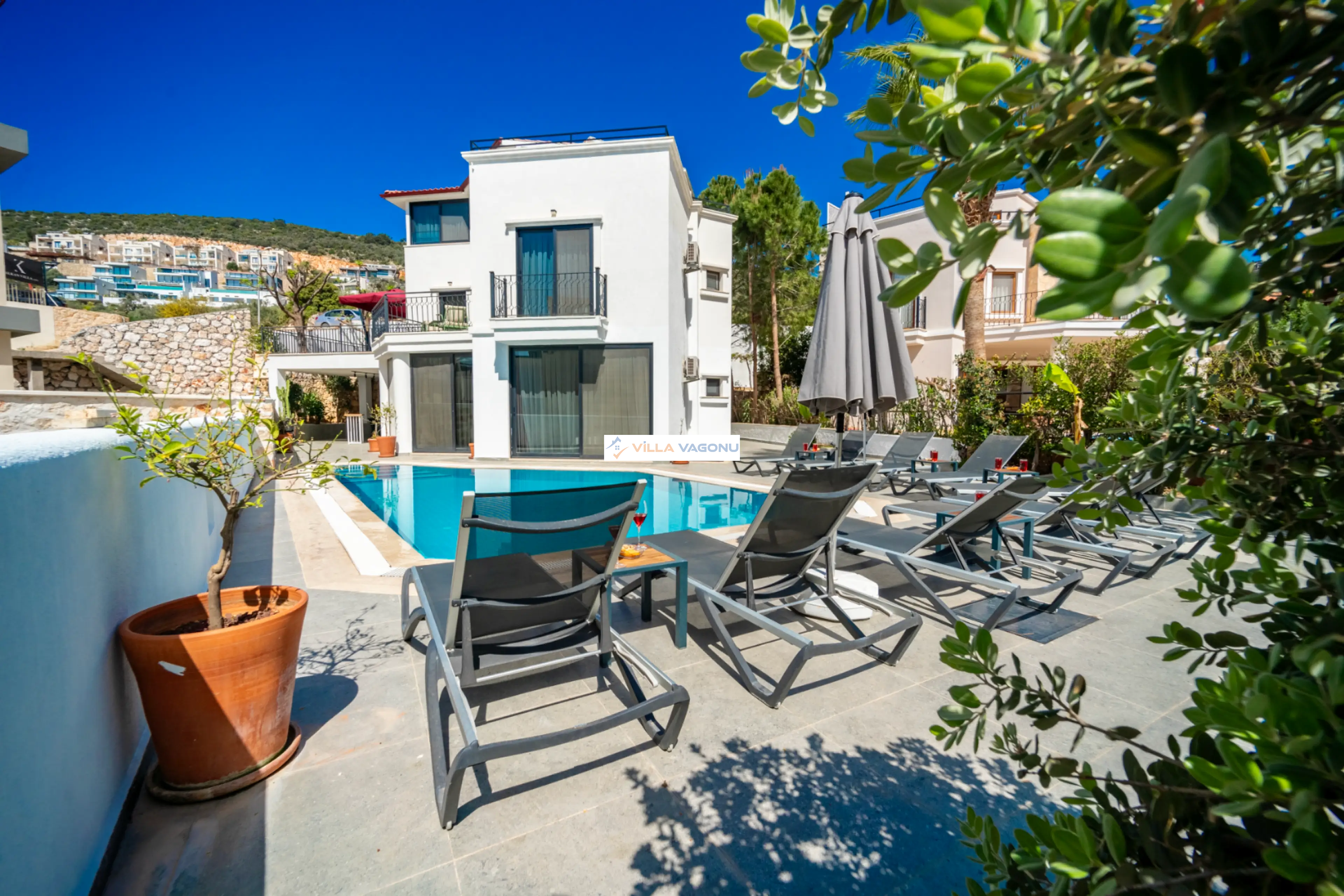 Villa Lagoon