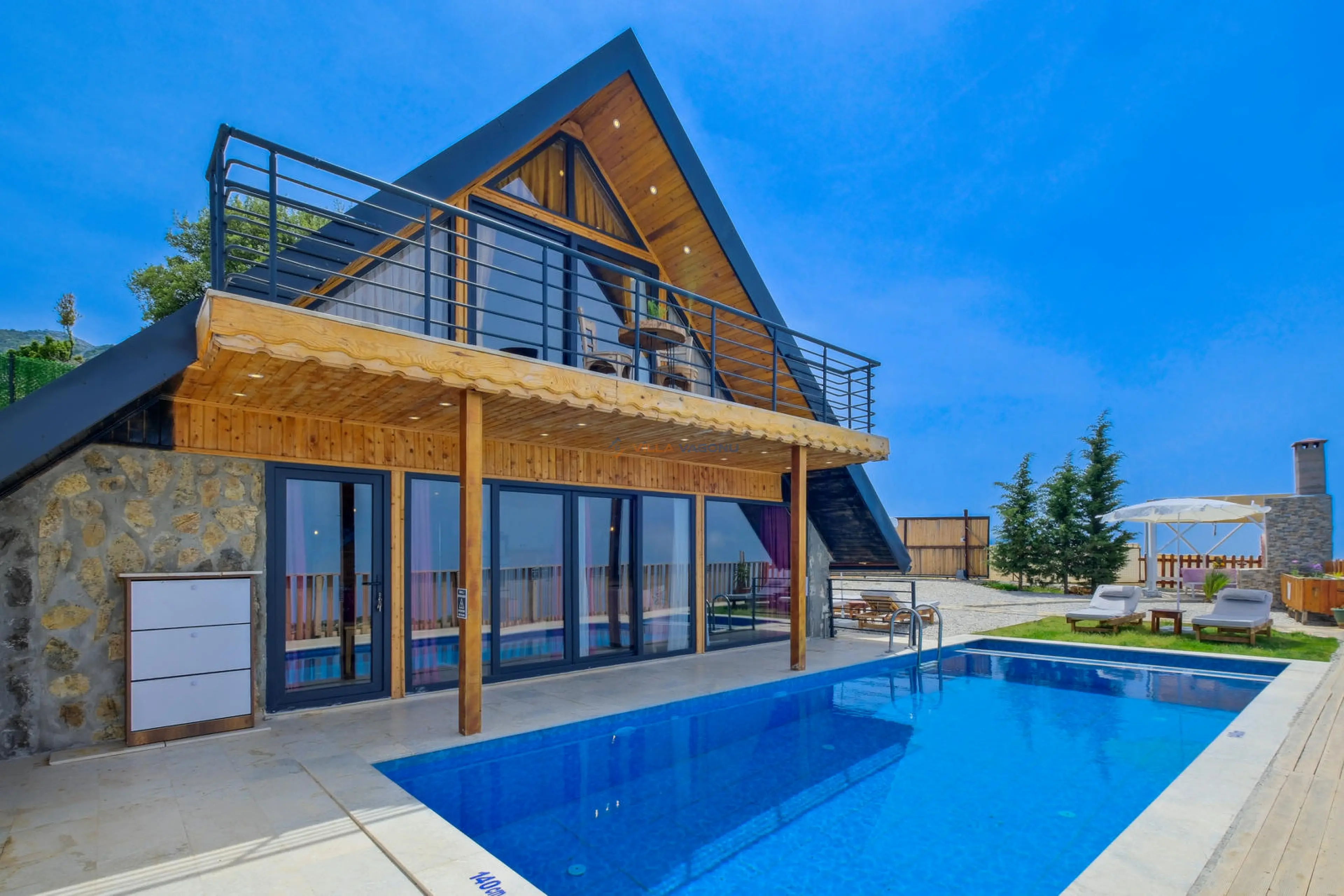 Villa Mext