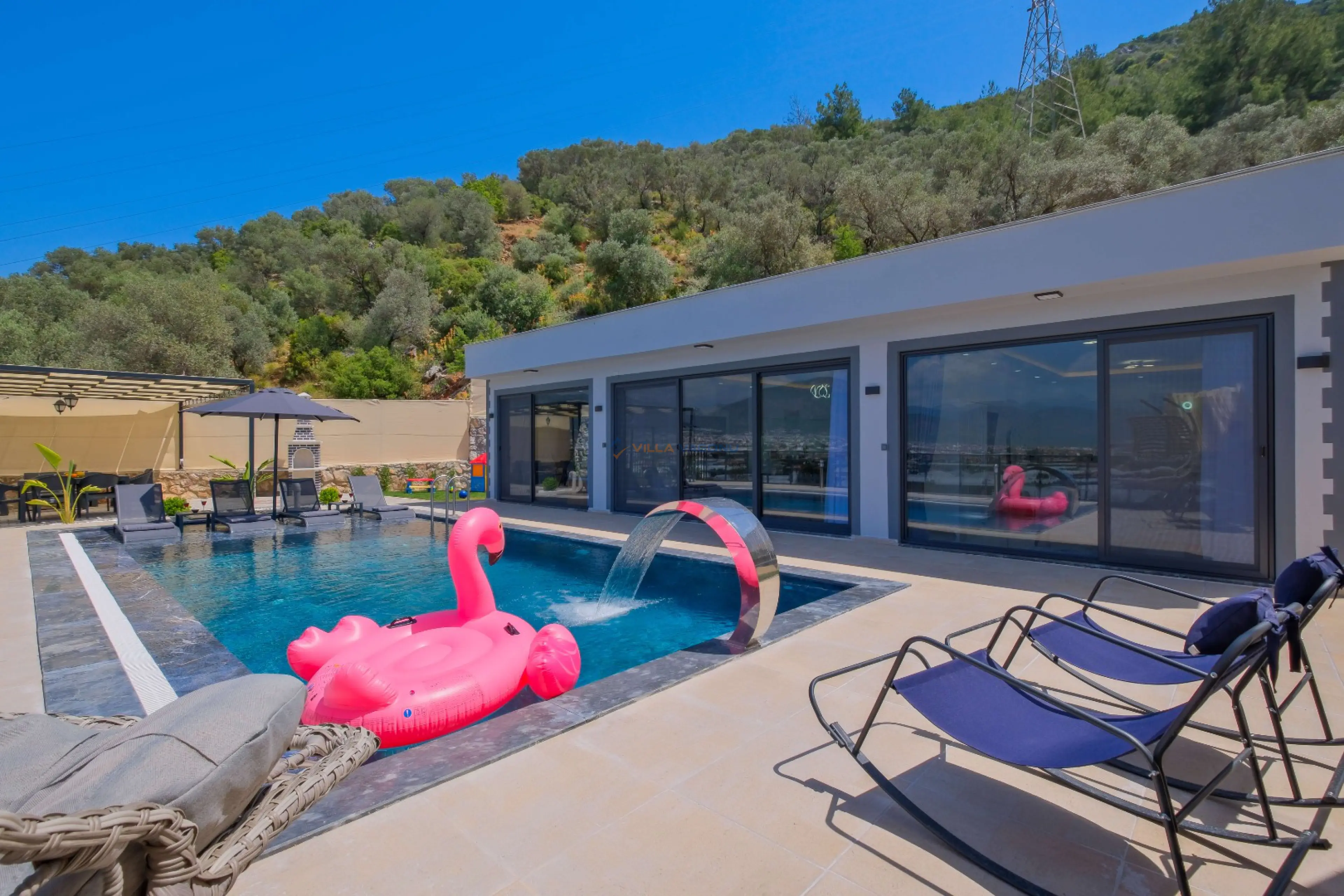 Villa Rapture