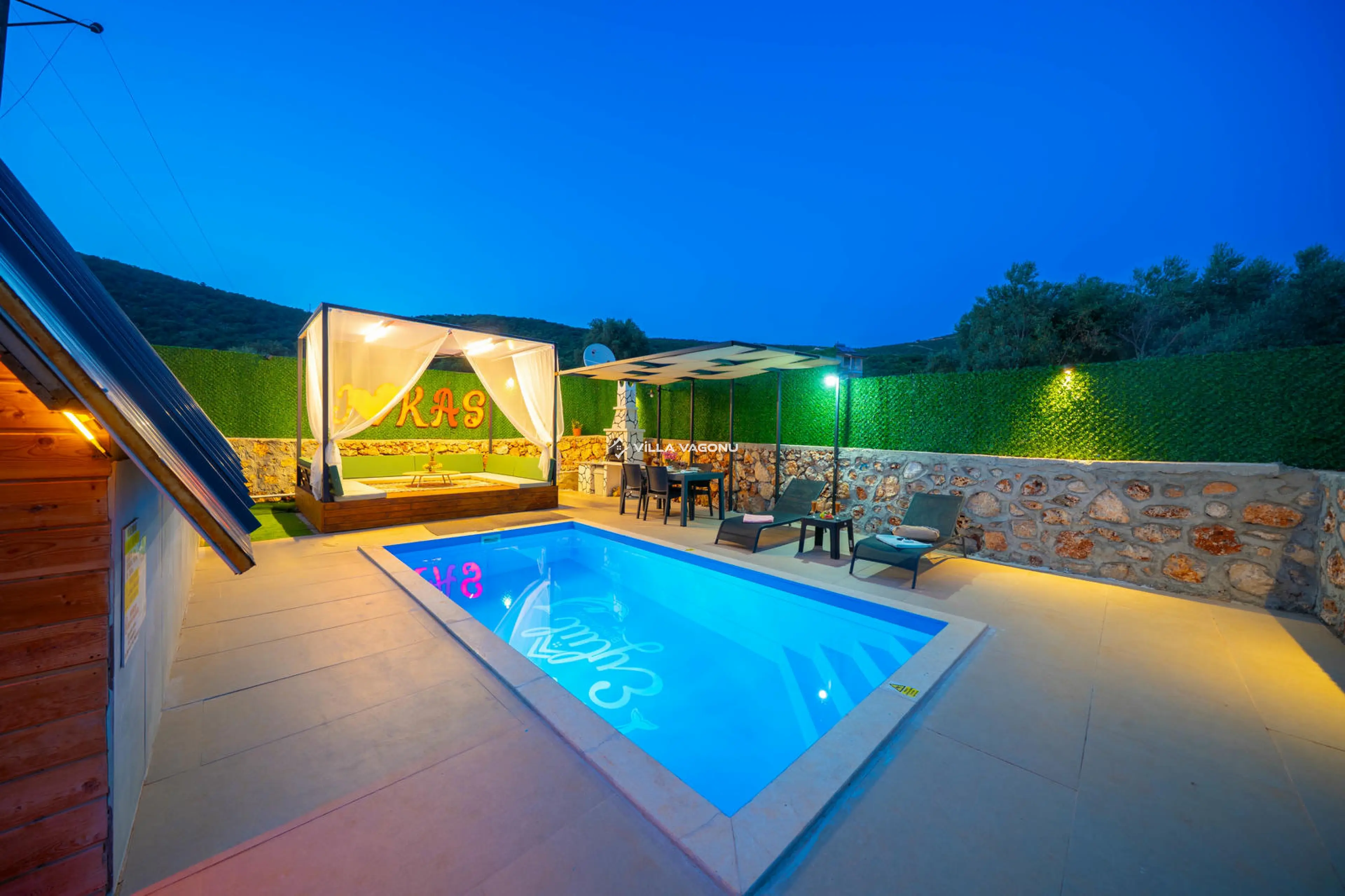 Villa Roshan