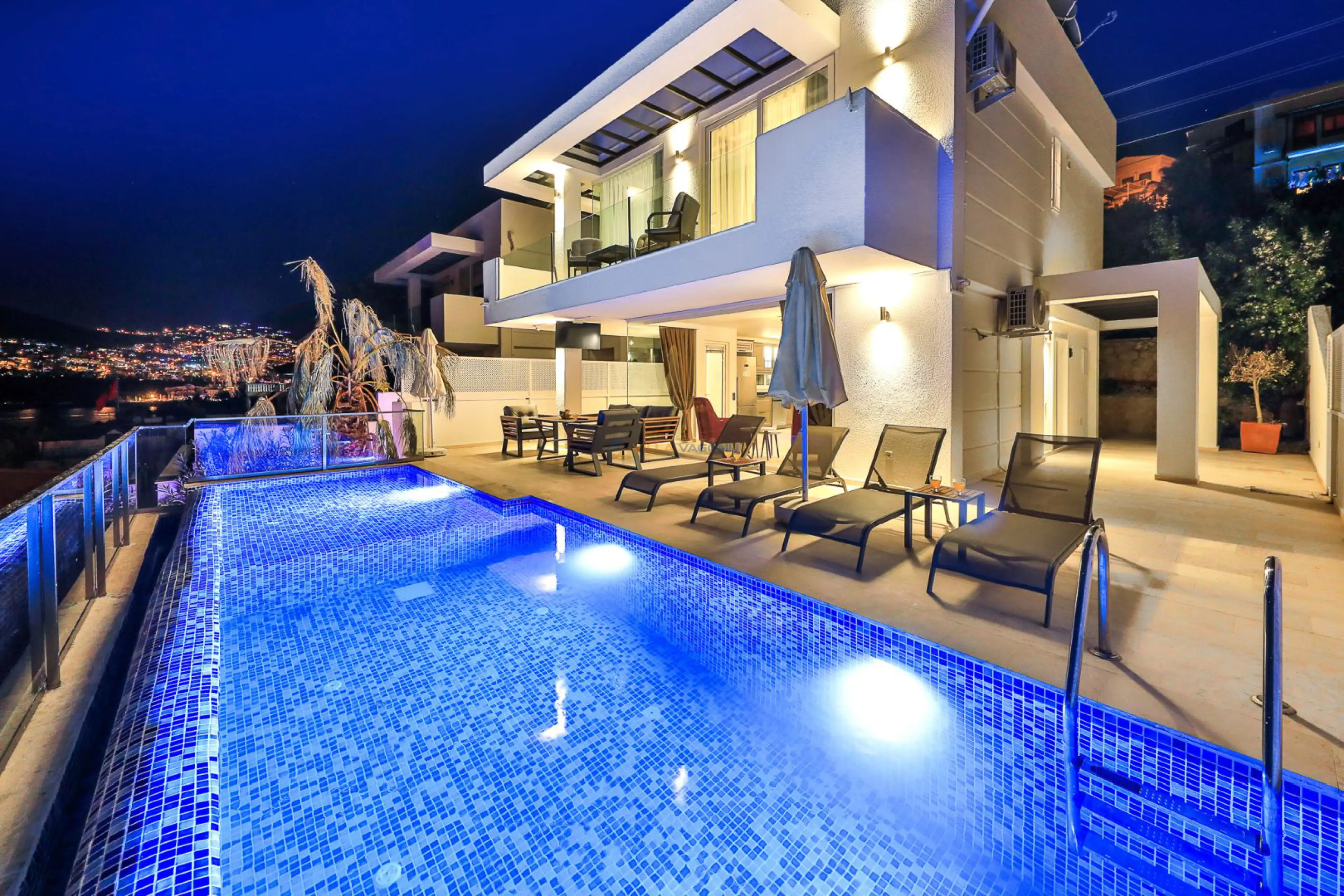 Villa Velvet